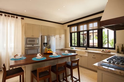 Luxury Villa Photo #10