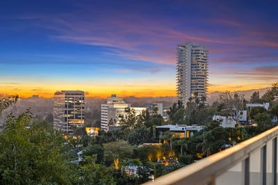 Luxury Villa Photo #30