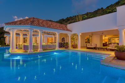 Luxury Villa Photo #4