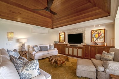 Luxury Villa Photo #14
