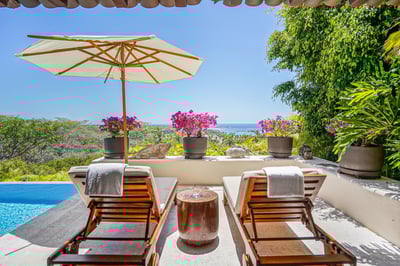 Luxury Villa Photo #4