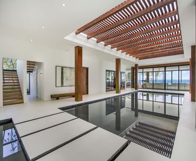 Luxury Villa Photo #30