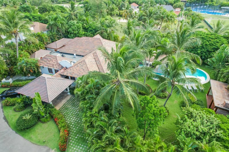 Tropical Oasis Villa