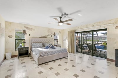 Luxury Villa Photo #13