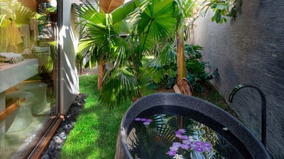 Luxury Villa Photo #33