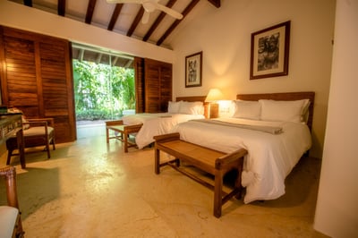 Luxury Villa Photo #38
