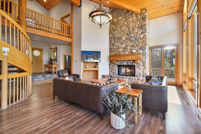 Luxury Villa Photo #3