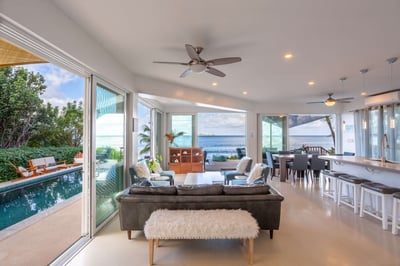 Luxury Villa Photo #14
