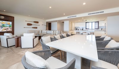 Luxury Villa Photo #15
