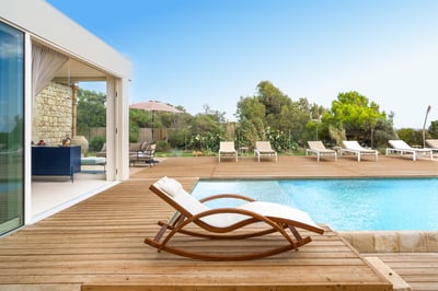 Luxury Villa Photo #9