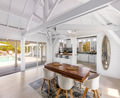 Luxury Villa Photo #9