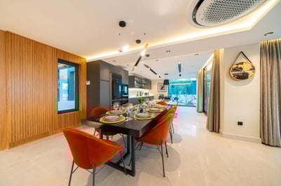 Luxury Villa Photo #20