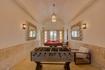 Luxury Villa Photo #31