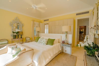 Luxury Villa Photo #78