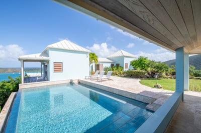 Luxury Villa Photo #3