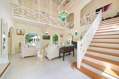 Luxury Villa Photo #13