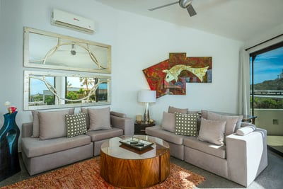 Luxury Villa Photo #13