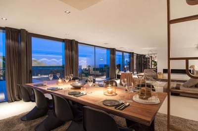 Luxury Villa Photo #16