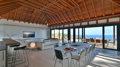 Luxury Villa Photo #13