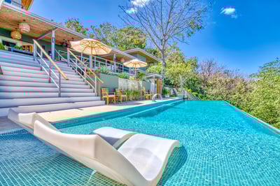 Luxury Villa Photo #9