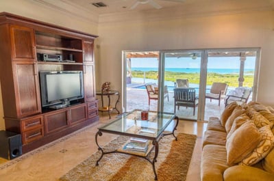 Luxury Villa Photo #8