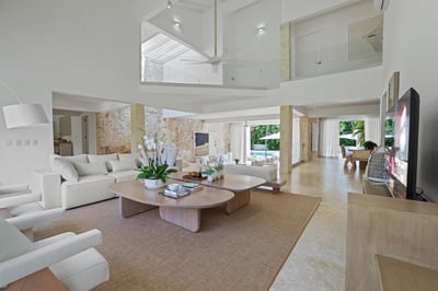 Luxury Villa Photo #12