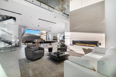 Luxury Villa Photo #13
