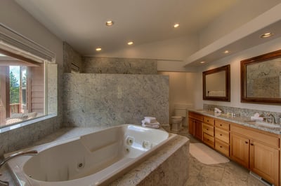 Luxury Villa Photo #22