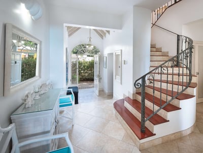 Luxury Villa Photo #7
