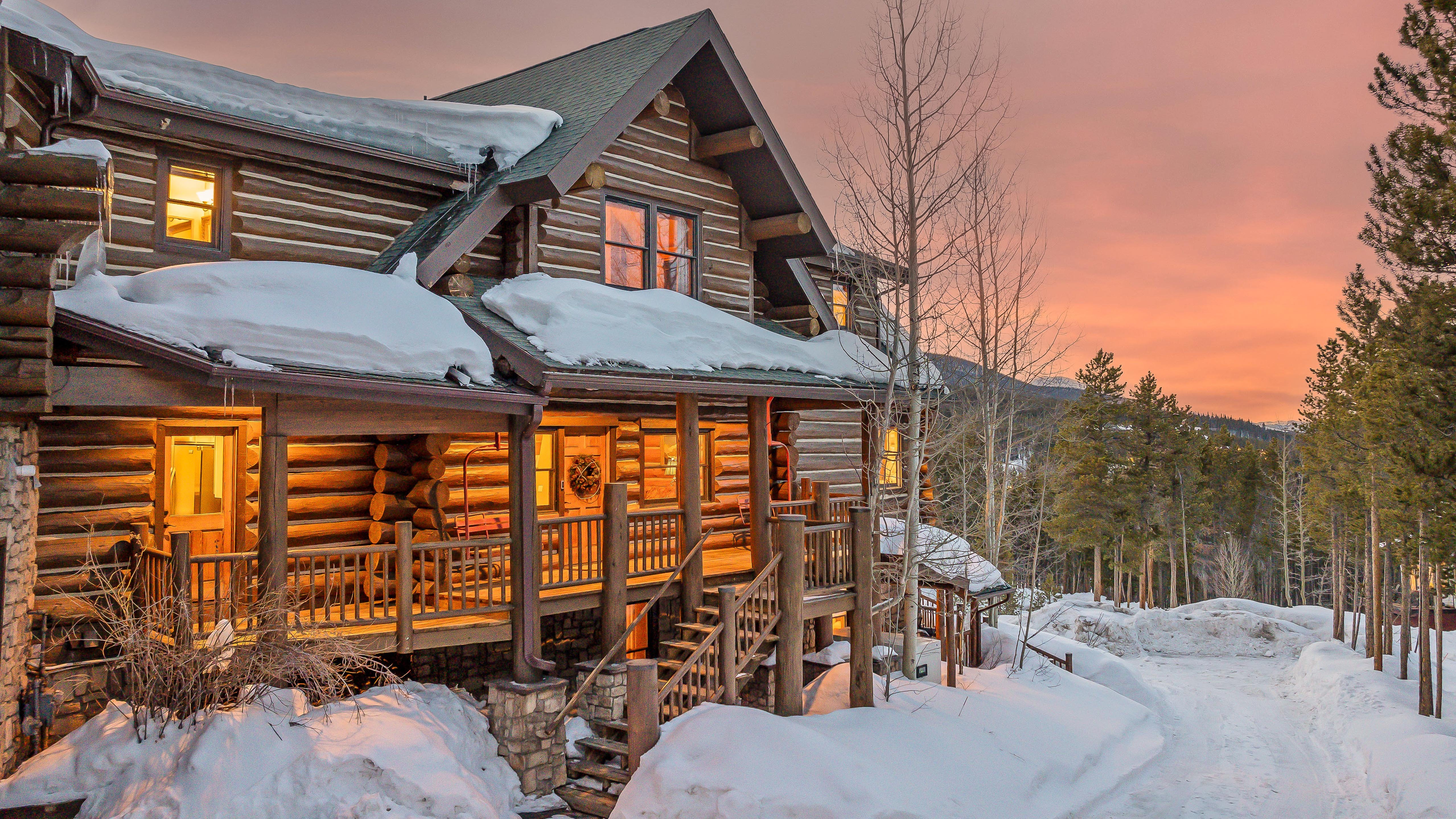 Ski Classic Lodge
