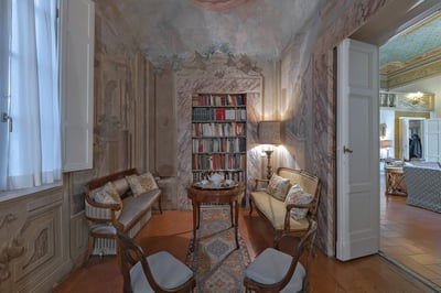 Luxury Villa Photo #15