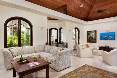 Luxury Villa Photo #19