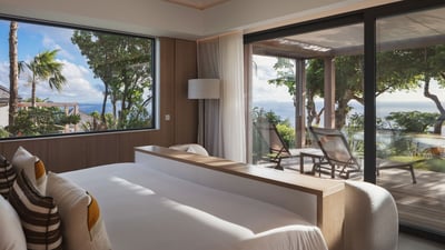 Bedroom 3: A king size bed, air conditioning, safe, dressing room. Ensuite bathroom with indoor Ital