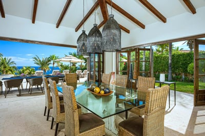 Luxury Villa Photo #13