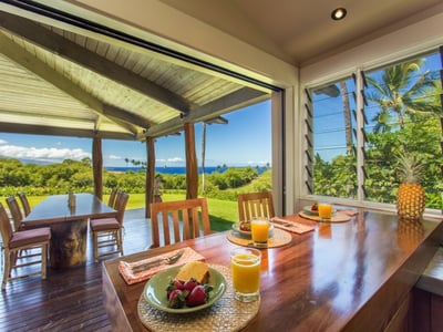 Luxury Villa Photo #8