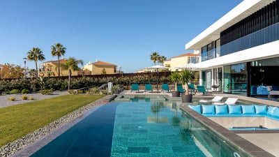 Luxury Villa Photo #5