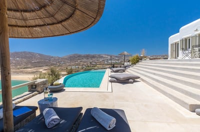 Luxury Villa Photo #2