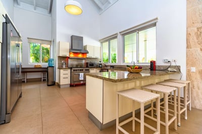 Luxury Villa Photo #16