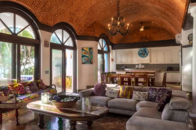 Luxury Villa Photo #22
