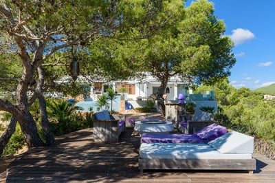 Luxury Villa Photo #17