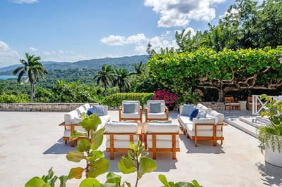 Luxury Villa Photo #11