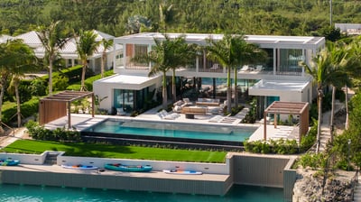 Luxury Villa Photo #8