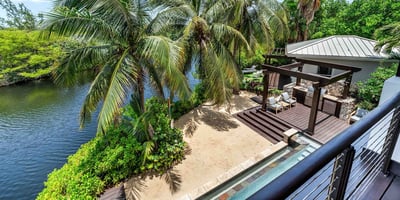 Luxury Villa Photo #9