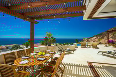 Luxury Villa Photo #17
