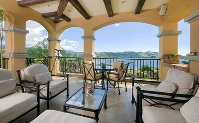 Luxury Villa Photo #2