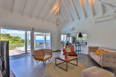 Luxury Villa Photo #13