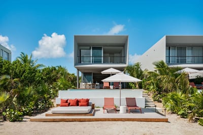 Luxury Villa Photo #2