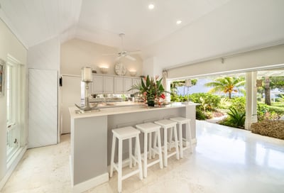 Luxury Villa Photo #25
