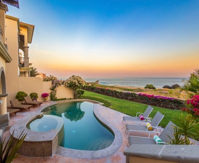 Luxury Villa Photo #10