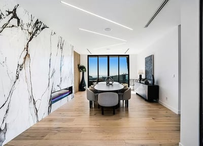 Luxury Villa Photo #27